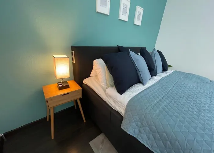 Apartmán Truretreats Airport Design I Free Parking & Echarger