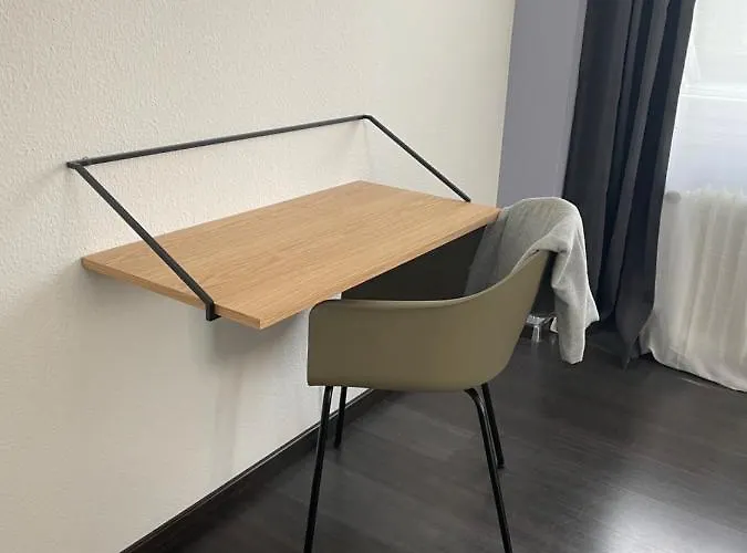 Airport Fuer 4 - Smart Tv - Kueche - Echarger Apartment