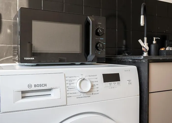 Apartment Airport Fuer 4 - Smart Tv - Kueche - Echarger